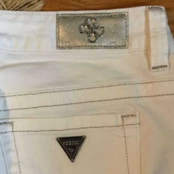Guess Premium Denim White Ankle Length Jeans - Size 31 - Picture 3 of 4